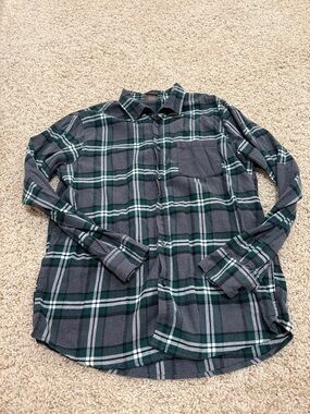 Great Northwest Clothing Company Green and Gray Plaid Button-Down Shirt